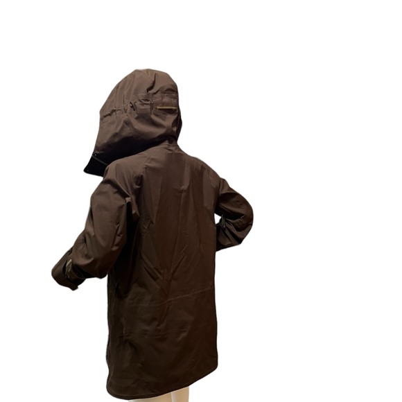 Mountain Equipment Coop  ladies raincoat. - Picture 2 of 6